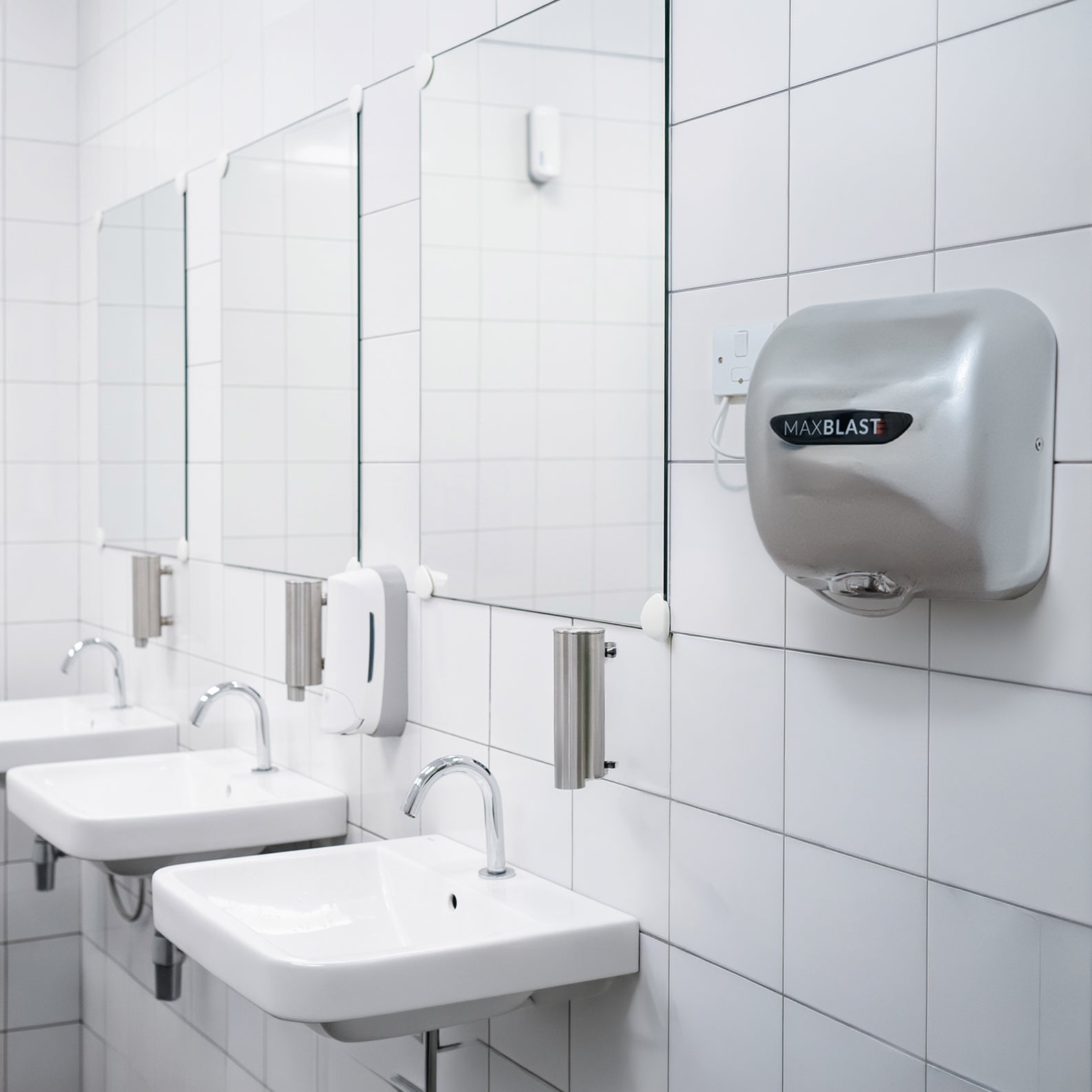 Q-Rax Maxblast Asciugamani Elettrico Automatico HEPA Inox