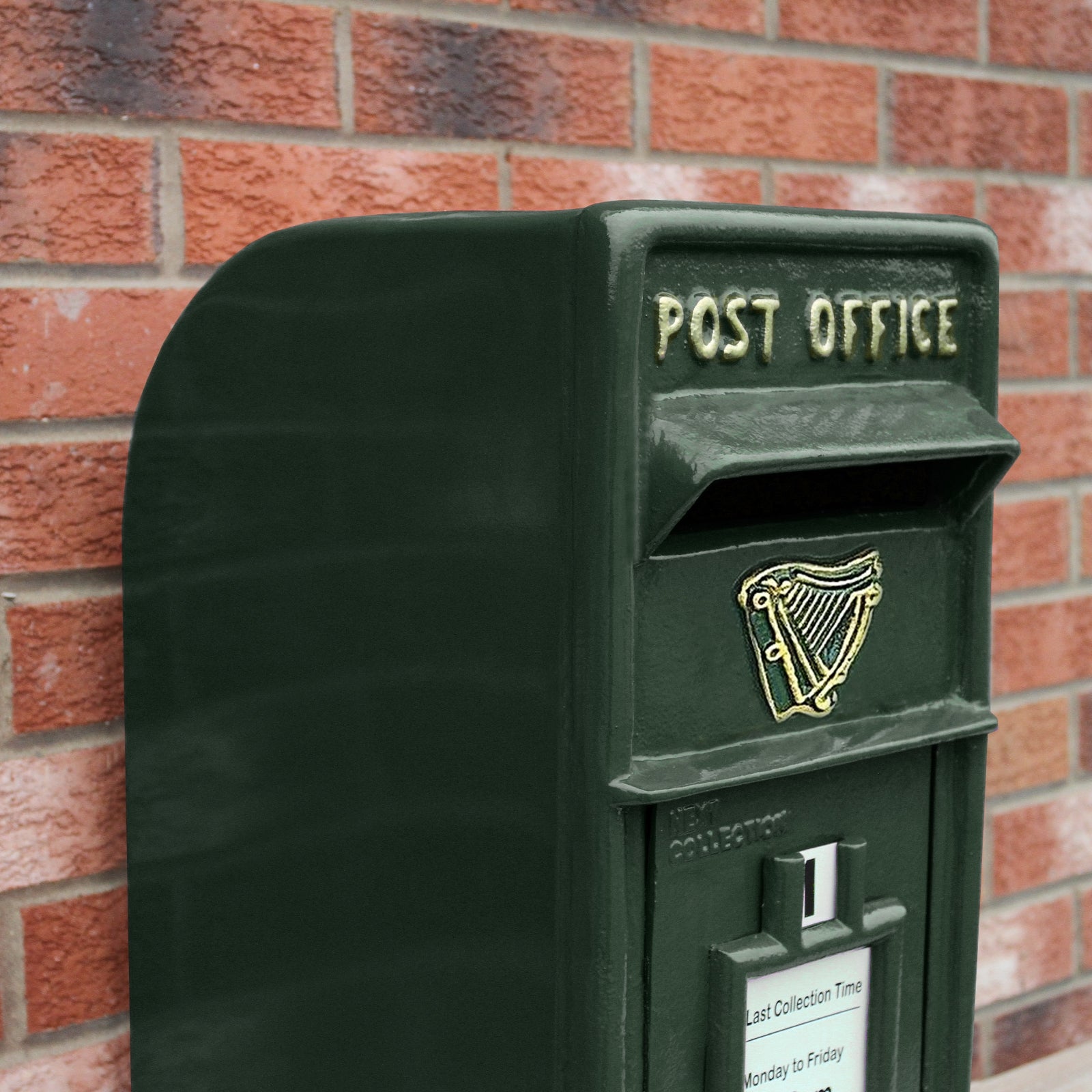 Q-Rax Cassetta Postale Britannica Verde con Piedistallo