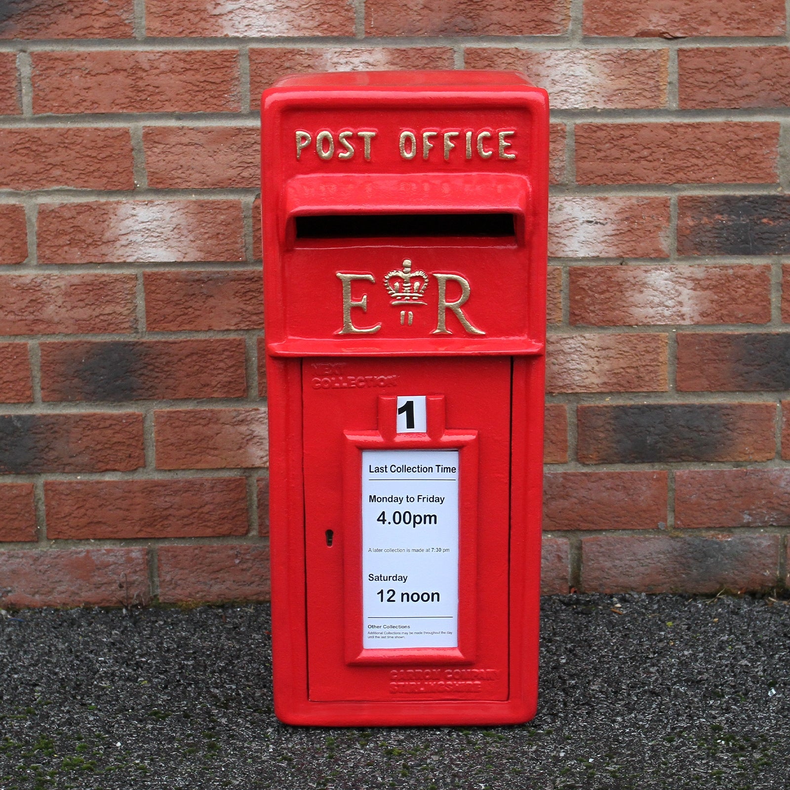 Q-Rax Cassetta Postale Britannica con Piedistallo rossa ghisa