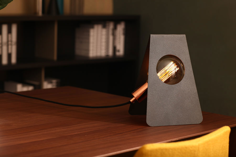 Officinanove Clip lampada da tavolo in acciaio