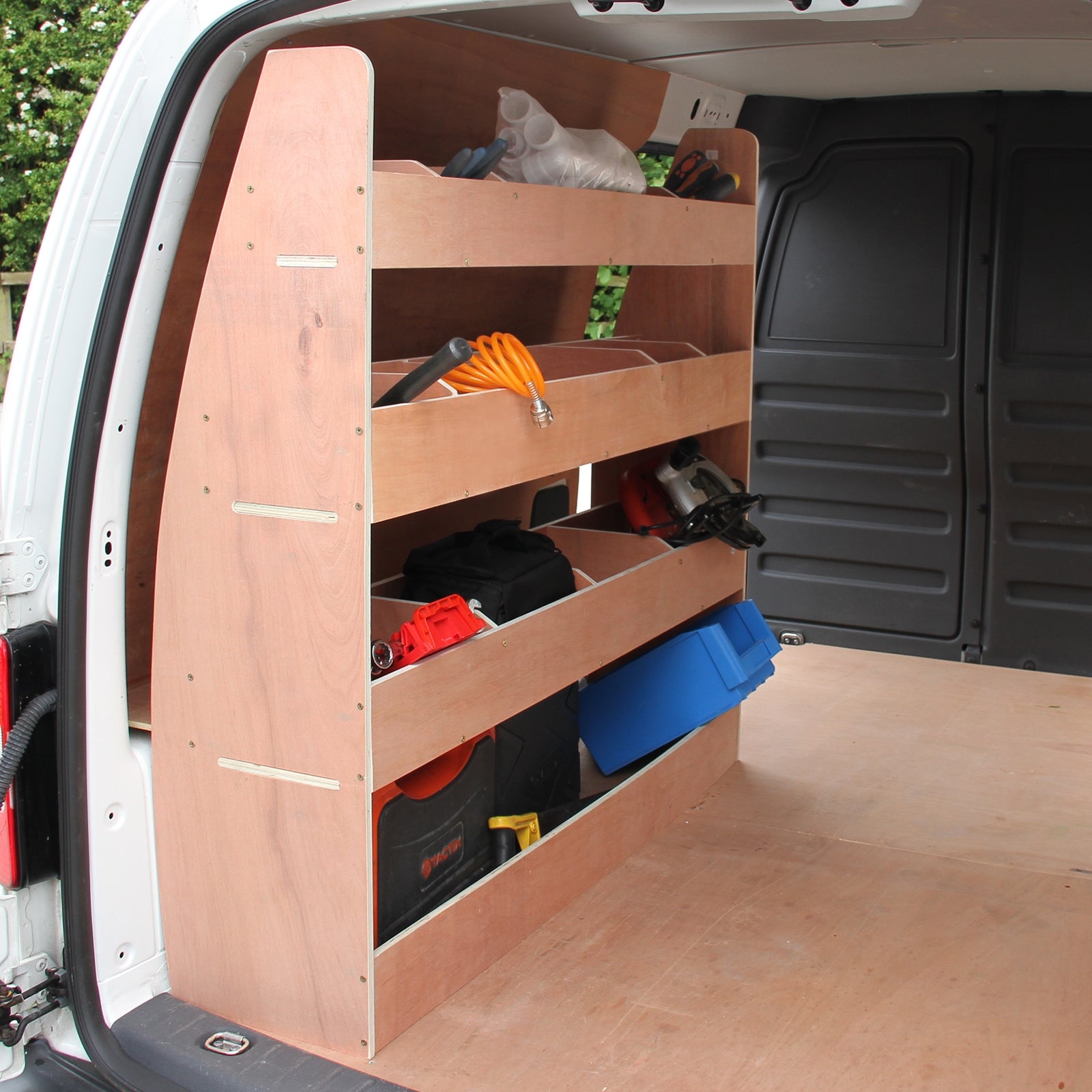 Q-Rax VW Caddy SWB Scaffale Furgone + Moquette Grigia 11mq
