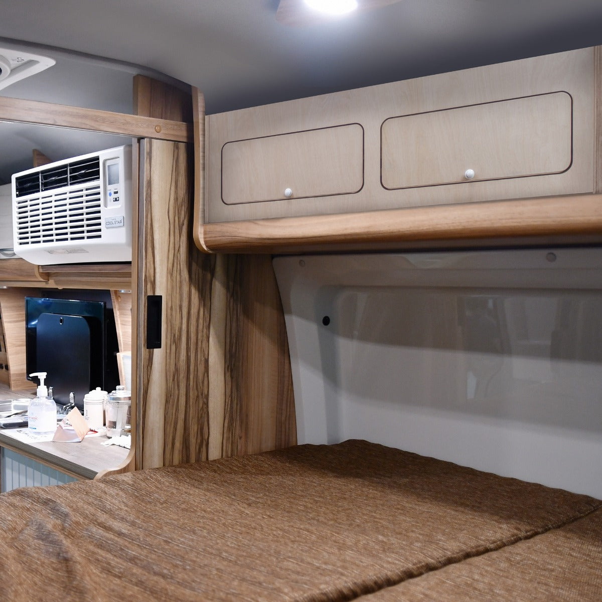 Q-Rax Armadio Pensile Camper Compensato 80x25x25cm 2 Ante