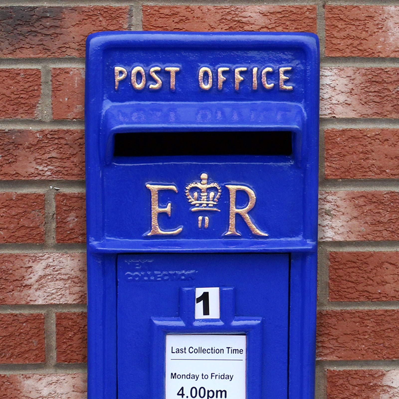 Q-Rax Cassetta Postale Britannica Blu Ghisa con Piedistallo