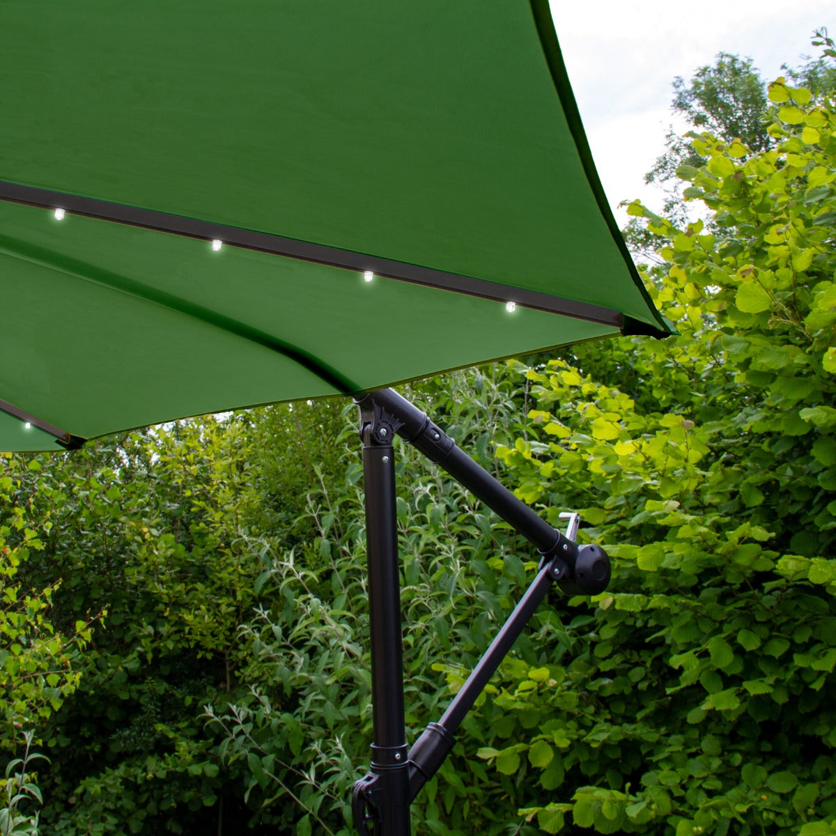 Q-Rax Mobili da Esterno Ombrellone 3m LED Verde Base Tonda