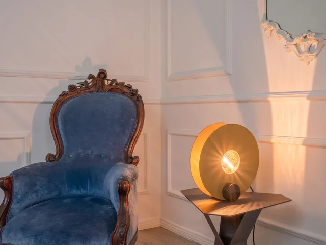 Officinanove Yo-Yo lampada da tavolo marmo e metallo