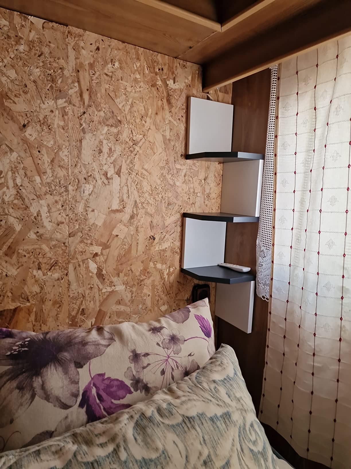 Henor Scaffali Zigzag Angolare 3 Ripiani Bianco 86x20x20