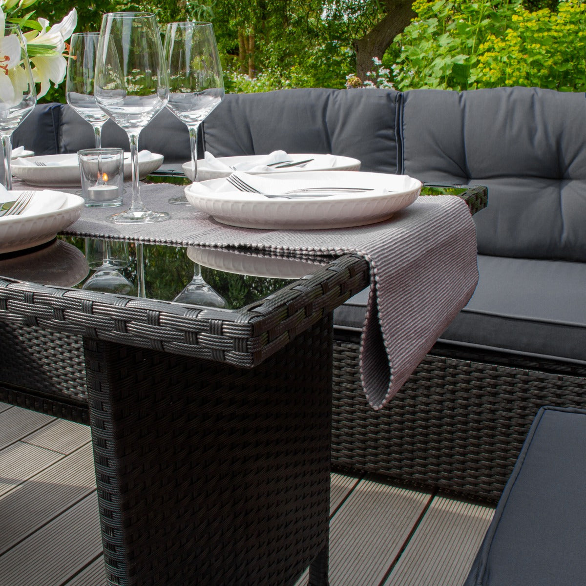 Q-Rax Set Rattan Angolare Nero 9 Posti Tavolo Vetro