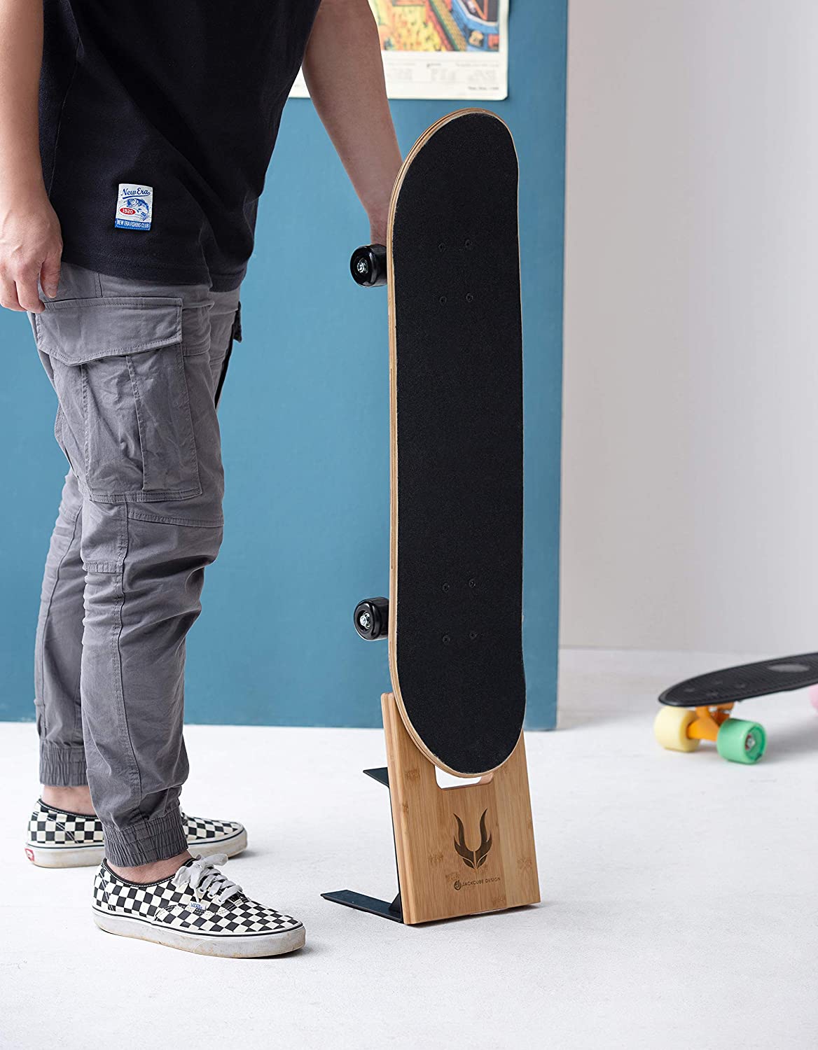 Jackcube Design Porta Skateboard Supporto Legno Metallo Portatile